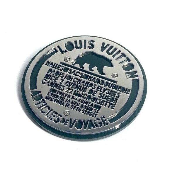 LOUIS VUITTON Not for sale Novelty logo Accessories Brooch - Picture 1 of 8